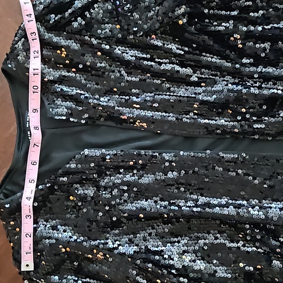 Black Open Front Crop Sequin Jacket - Picture 8 of 10